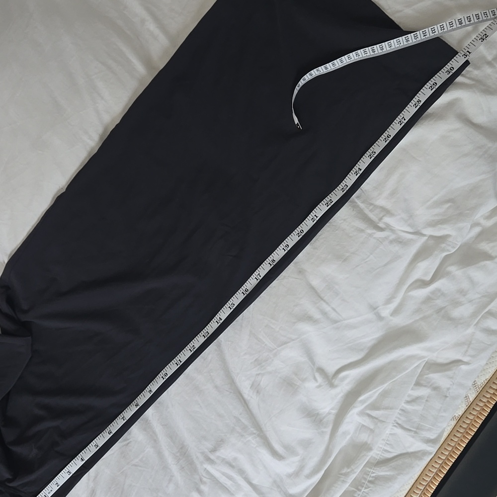 NWT Vuori Villa Wideleg Black, XXS - Picture 6 of 7